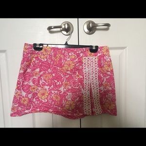 Lilly Pulitzer Skort in the Pattern “Chum Bucket”